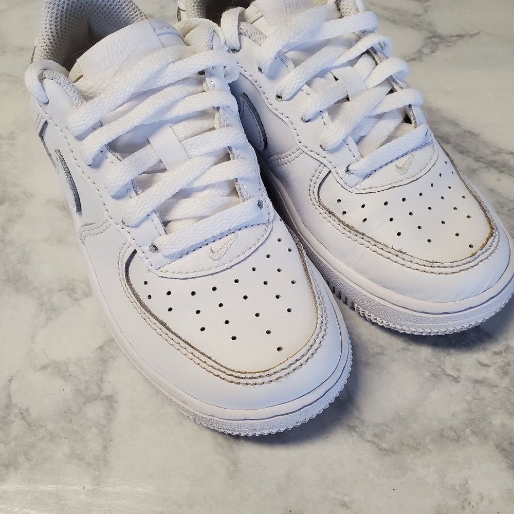 Nike air force 1's grade school size 11 - Picture 2 of 9